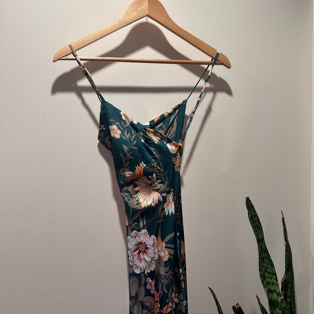 12TH TRIBE • Natalia Emerald Floral Cowl Neck Dress with Side Slit - Picture 5 of 6